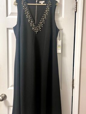 Calvin Klein Black Sleeveless V-Neck Embellished Dress